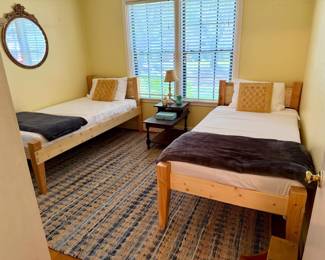 twin flatform beds