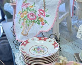 vintage dish set, creamer