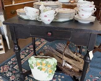 Pretty china dish set, black side table