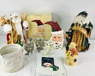 Santas!