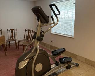 Spirit Fitness Elliptical Trainer