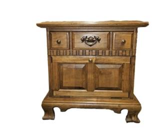  Early American Style Solid Wood Nightstand