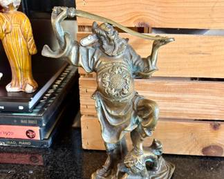 Antique Chinese statue, bronze