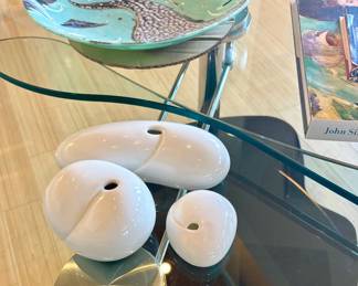 Minimalist white porcelain set of 3 vases (Jingdezhen China)