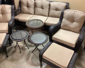 8-PIECE OUTDOOR WICKER CONVERSATION SET NO SHIPPING PICKUP ONLY