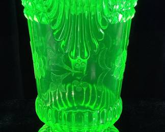 ANTIQUE ADAMS & CO WILDFLOWER URANIUM GLASS PITCHER, 5.5in H