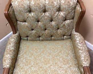 VTG. TUFTED FRENCH PROVINCIAL BERGÃ‰RE STYLE ARMCHAIR, CARVED WOOD FRAME NO SHIPPING PICKUP ONLY