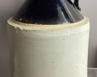 ANTIQUE 2-TONE SALT GLAZED 2gal STONEWARE JUG NO SHIPPING PICKUP ONLY