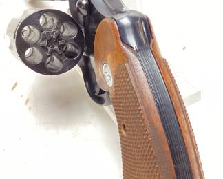 1953-69 COLT OFFICERâ€™S MODEL MATCH .38 SPECIAL REVOLVER