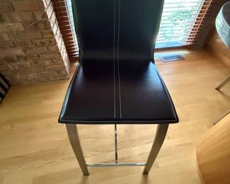 3 bar stools