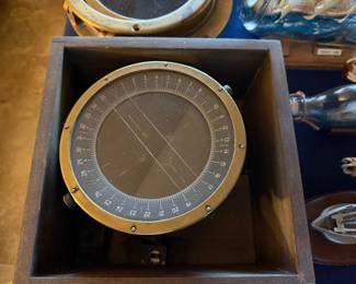 Maritime compass