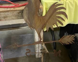 METAL ROOSTER