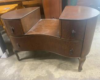 OAK DRESSER