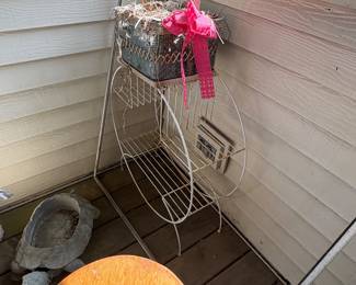 Plant stand