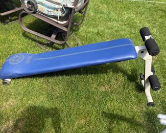 Weight bench