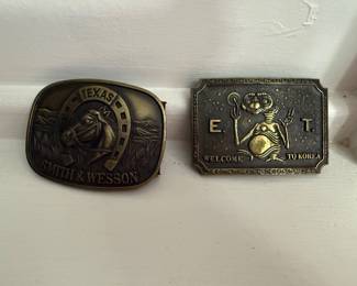 Belt buckles 