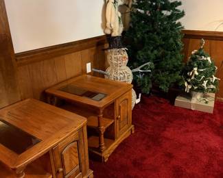 End tables 