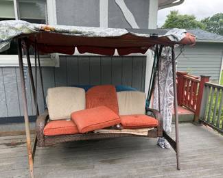 Porch swing