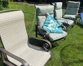 Patio swivel chairs