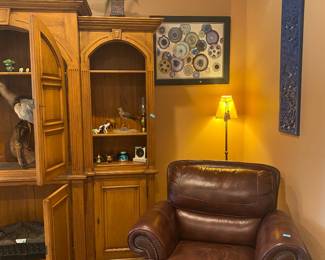 Leather armchair (comes with an ottoman)