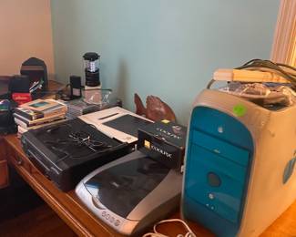 Mac computer, electronics