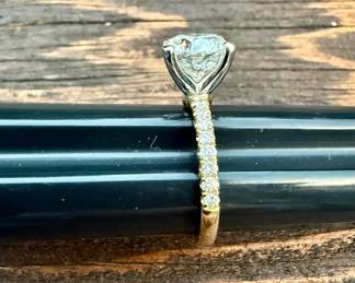 2.03ct VS2 Ideal Cut Lab Grown Diamond 14kt Gold Ring IGI Certified
