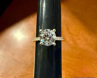 2.03ct VS2 Ideal Cut Lab Grown Diamond 14kt Gold Ring IGI Certified