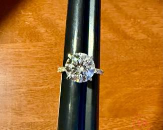 5.02ct VS1 Excellent Cut Lab Grown Diamond Ring in 14kt Gold IGI Certified
