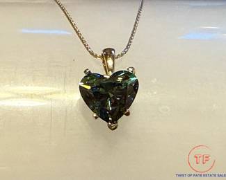 5.04ct VS1 Fancy Vivid Green Diamond Heart Necklace in 14kt Gold