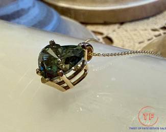 5.04ct VS1 Fancy Vivid Green Diamond Heart Necklace in 14kt Gold