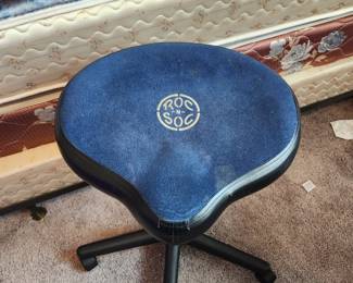 Drum stool