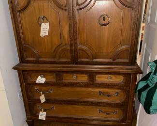 Chest of Drawers
