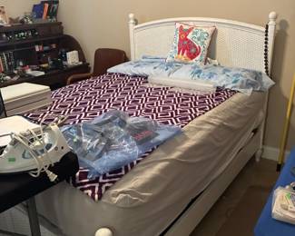***Available for presale*** Wicker Full Bed $150