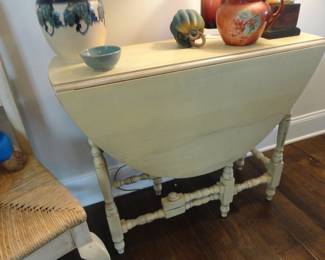Vintage Gate Leg Drop Leaf (on the smaller size)