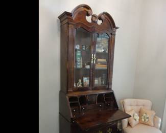 Secretary Desk/Bookcase (lighted)