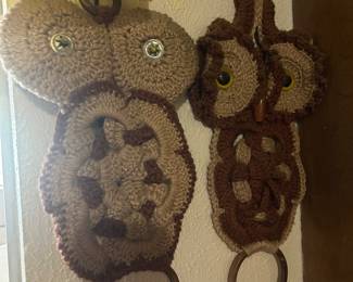 70’s woven owl towel hangers!