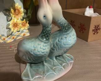 Hull kissin’ ducks planter