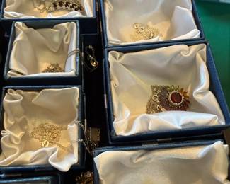 jewelry pins