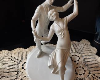 dance statue