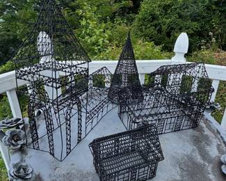 Great Decorative Wire Houses and Shapes