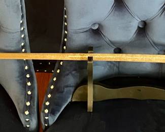 VINTAGE DECORATIVE SWORD WITH DRAGON HEAD HANDLE ON DISPLAY STAND