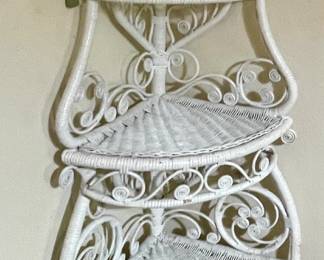 VINTAGE3-TIER WICKER CORNER SHELF UNIT