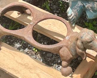 VINTAGE CAST IRON DACHSHUND PET BOWL HOLDER