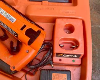 PASLODE IMPULSE NAILER