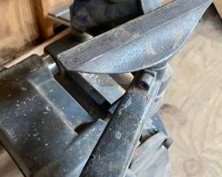 SHOPSMITH MARK V MULTI-FUNCTIONAL WOODWORKING MACHINE.  (2-AVAILABLE - ONE DISASSEMBLED, BOTH HEADSTOCKS WORK), ATTACHMENTS, ACCESSORIES