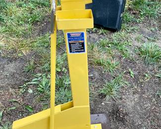 CENTRAL MACHINERY SHRINKER/STRETCHER STAND