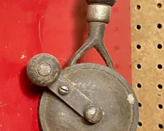 ANTIQUE MANUAL DRILL