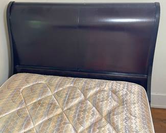 ANTIQUE SLEIGH BED