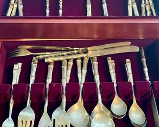 GOLDEN "BAMBOO" HANDLE FLATWARE