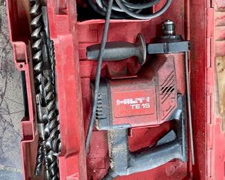 HILTI TE-15 DRILL